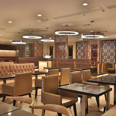 Swiss-Belhotel Blulane Манила Екстериор снимка