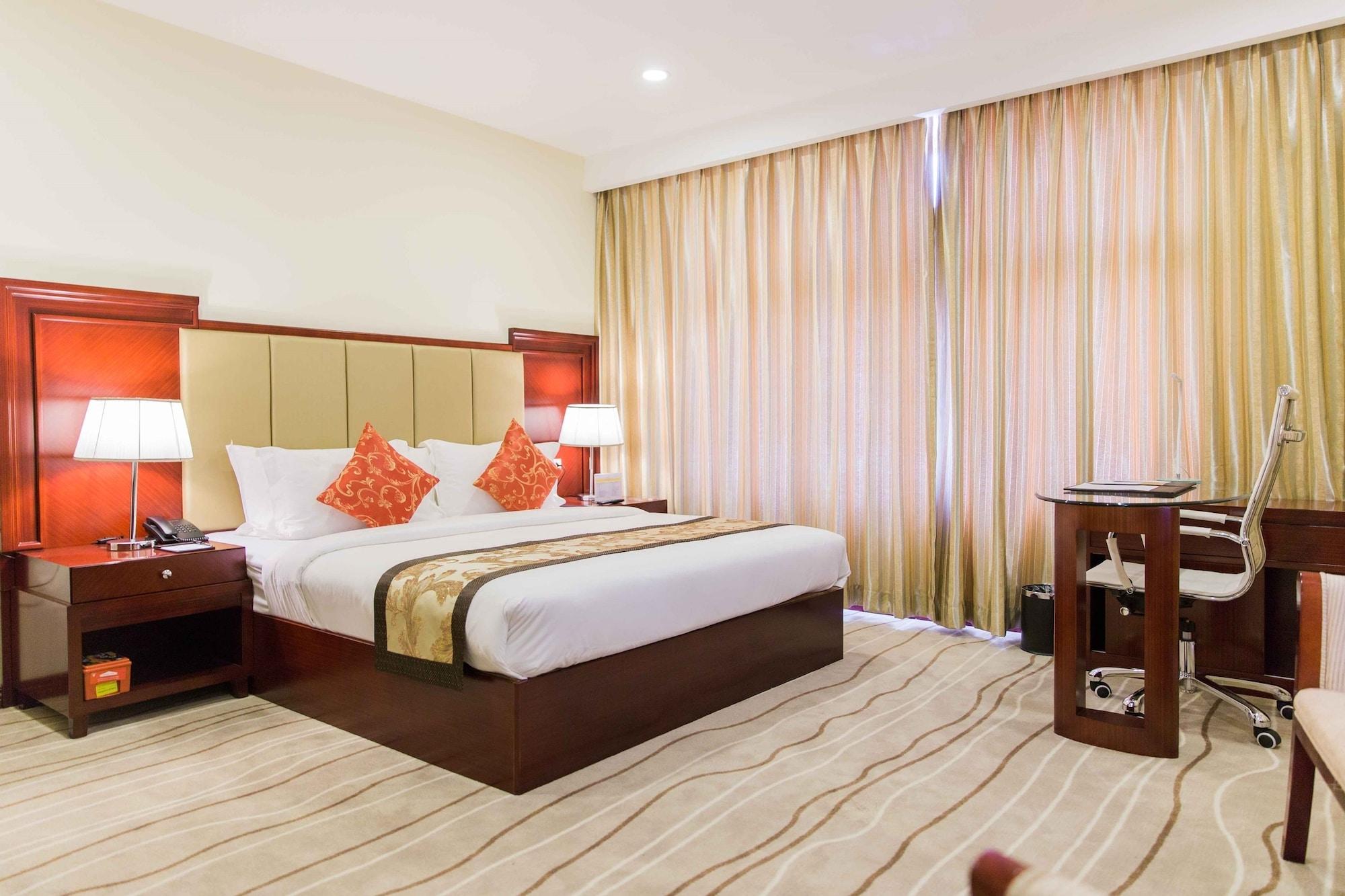 Swiss-Belhotel Blulane Манила Екстериор снимка