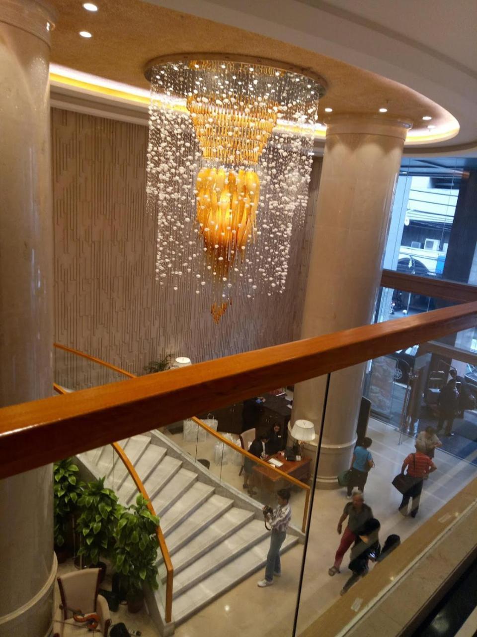 Swiss-Belhotel Blulane Манила Екстериор снимка