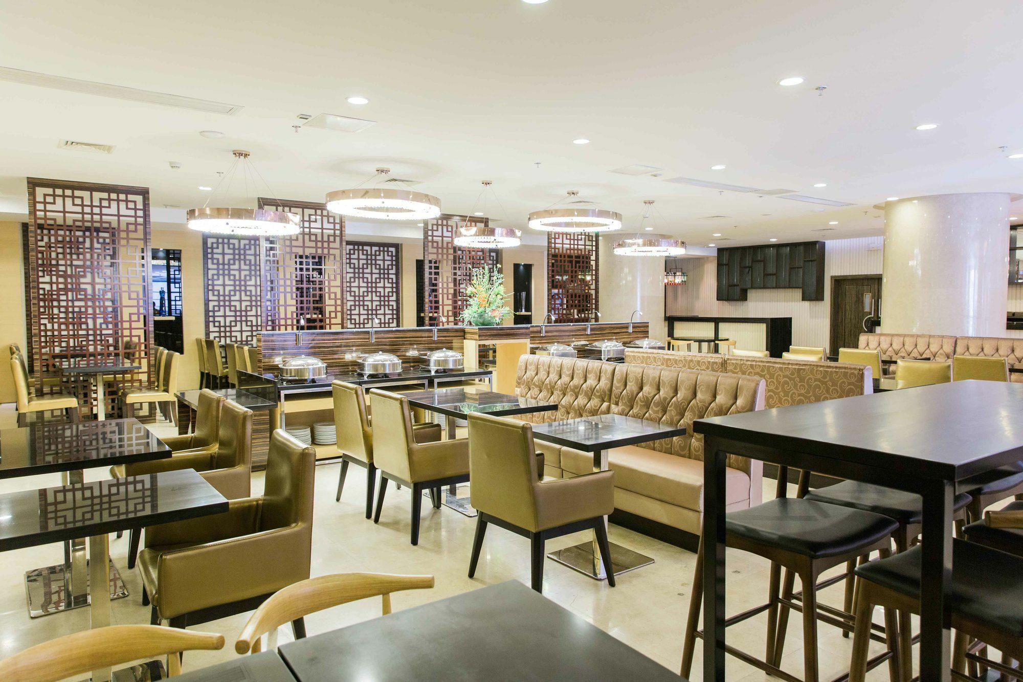 Swiss-Belhotel Blulane Манила Екстериор снимка
