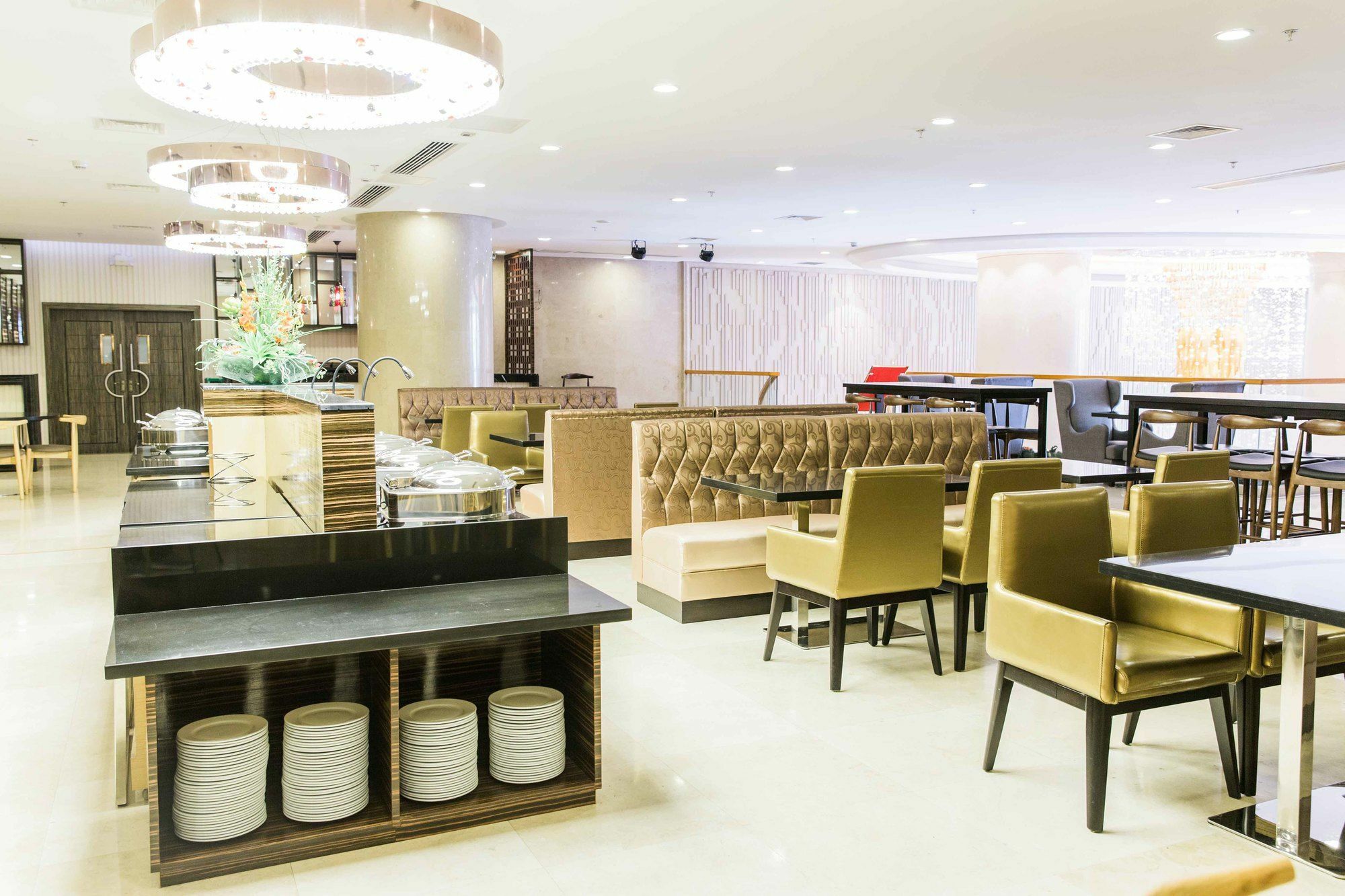 Swiss-Belhotel Blulane Манила Екстериор снимка